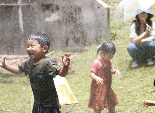 地域コミュニティと共につくる子育てや暮らし