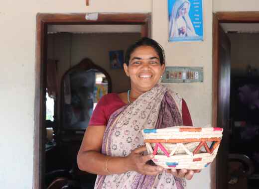 バングラデシュにおける零細ヤシ糖生産者および花き農家支援事業  第3年次中間報告！